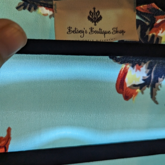 Kimono - Picture 2 of 2